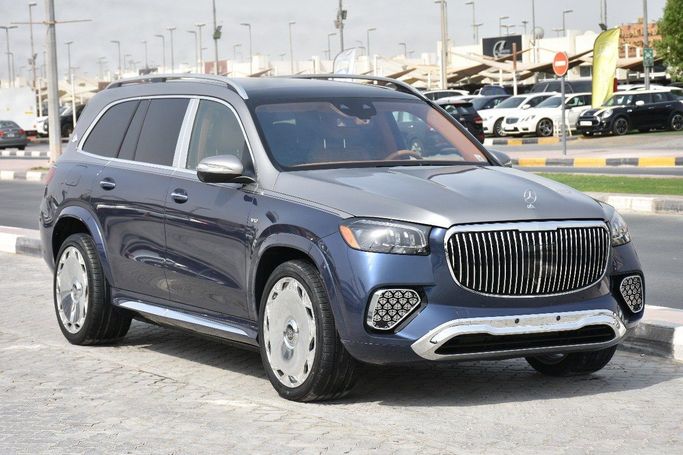 Подержанный Mercedes-Benz GLS 450 II (X167) Рестайлинг, 3.0 л, 2024 в Шардже от Alfaris Used Cars Синий цвет.  | AUTO.AE