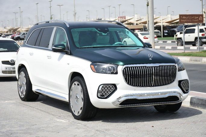 Подержанный Mercedes-Benz GLS 450 II (X167) Рестайлинг, 3.0 л, 2024 в Шардже от Alfaris Used Cars Белый цвет.  | AUTO.AE
