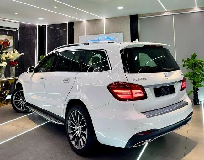 Used Mercedes-Benz GLS 400 II (X167), 2.9 l, 2020 in Sharjah by Ayoon Alhoot Motors, White color. GCC Specs | AUTO.AE