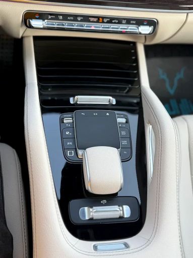 Подержанный Mercedes-Benz GLS 450 II (X167) Рестайлинг, 3.0 л, 2025 в Шардже от Istanbul Elite Used Cars Серый цвет. Американская | AUTO.AE