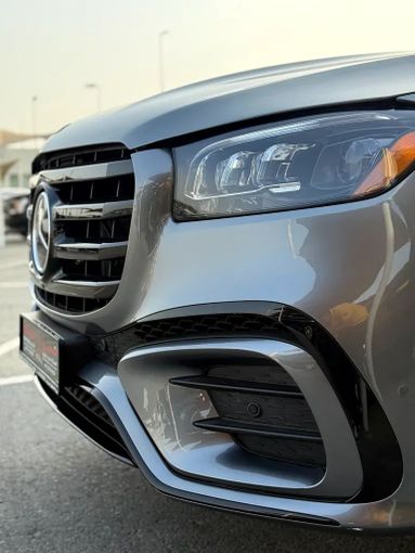 Подержанный Mercedes-Benz GLS 450 II (X167) Рестайлинг, 3.0 л, 2025 в Шардже от Istanbul Elite Used Cars Серый цвет. Американская | AUTO.AE