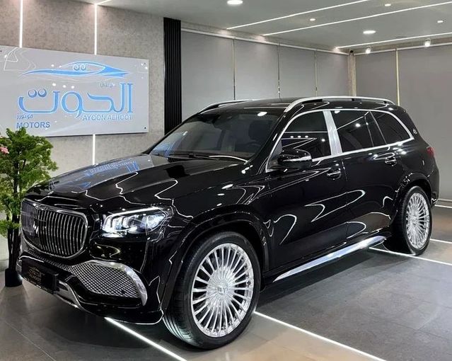 Подержанный Mercedes-Benz Maybach GLS 600 I Рестайлинг, 4.0 л, 2023 в Шардже от Ayoon Alhoot Motors Черный цвет. GCC | AUTO.AE