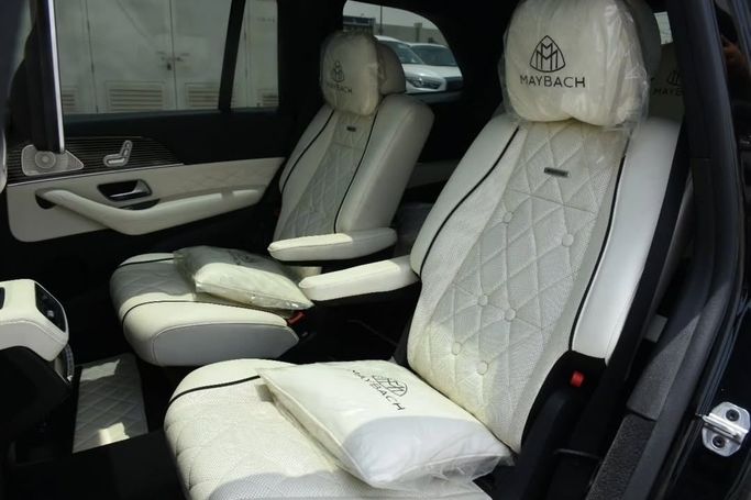 Used Mercedes-Benz Maybach GLS 600 I, 4.0 l, 2022 in Sharjah by Alfaris Used Cars, Black color.  | AUTO.AE