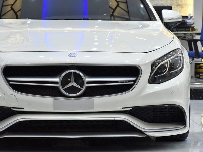 Used Mercedes-Benz S-Class AMG 63 AMG III (W222, C217), 5.5 l, 2016 in Sharjah by Honey Gidosha Used Cars Tr., White color.  | AUTO.AE