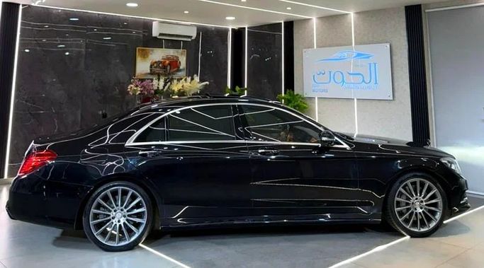 Used Mercedes-Benz S-Class 400 Long VI (W222, C217), 3.0 l, 2016 in Sharjah by Ayoon Alhoot Motors, Black color. GCC Specs | AUTO.AE