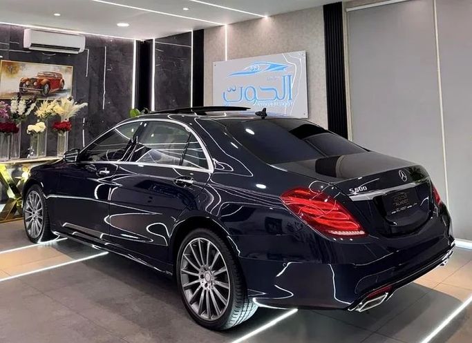 Used Mercedes-Benz S-Class 500 VI (W222, C217), 4.7 l, 2015 in Sharjah by Ayoon Alhoot Motors, Blue color. GCC Specs | AUTO.AE