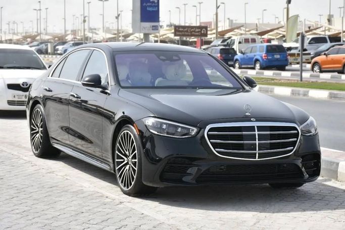 Used Mercedes-Benz S-Class 580 4MATIC VII (W223), 4.0 l, 2021 in Sharjah by Alfaris Used Cars, Black color.  | AUTO.AE