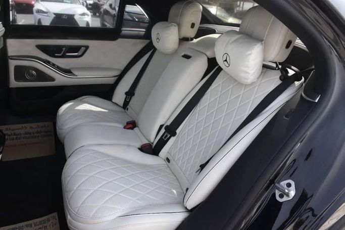 Used Mercedes-Benz S-Class 580 4MATIC VII (W223), 4.0 l, 2021 in Sharjah by Alfaris Used Cars, Black color.  | AUTO.AE