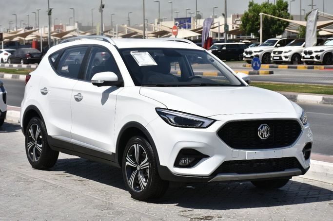 Новый MG ZS II Рестайлинг, 999 л, 2023 в Шардже от Alfaris Used Cars Белый цвет.  | AUTO.AE
