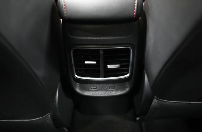 Подержанный MG ZS II Рестайлинг, 1.3 л, 2022 в Шардже от Al Qassem Cars Trading Черный цвет. GCC | AUTO.AE