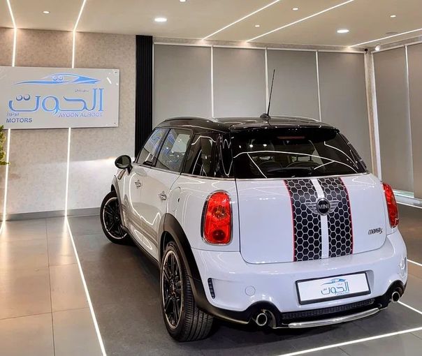 Used MINI Countryman Cooper S I, 1.6 l, 2014 in Sharjah by Ayoon Alhoot Motors, White color. GCC Specs | AUTO.AE