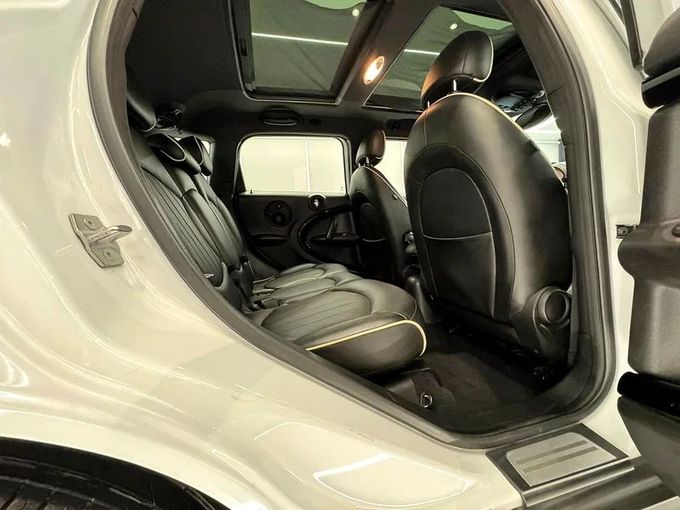 Used MINI Countryman Cooper S I, 1.6 l, 2014 in Sharjah by Ayoon Alhoot Motors, White color. GCC Specs | AUTO.AE