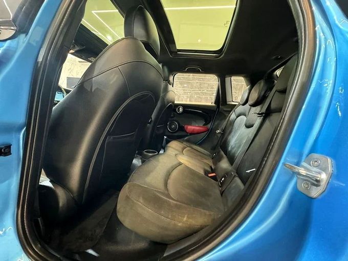 Used MINI Hatch Cooper S III (F55/F56), 2.0 l, 2017 in Sharjah by Ayoon Alhoot Motors, Light Blue color. GCC Specs | AUTO.AE