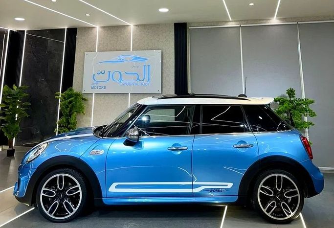 Used MINI Hatch Cooper S III (F55/F56), 2.0 l, 2017 in Sharjah by Ayoon Alhoot Motors, Light Blue color. GCC Specs | AUTO.AE
