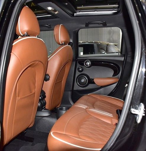 Подержанный MINI Hatch Cooper S III (F55/F56) Рестайлинг, 2.0 л, 2021 в Шардже от Honey Gidosha Used Cars Tr. Черный цвет.  | AUTO.AE