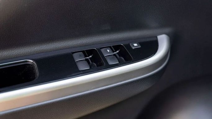 New Mitsubishi L200 VI, 2.4 l, 2023 in Sharjah by Nour Alnukhba Motors, Black color. Other | AUTO.AE