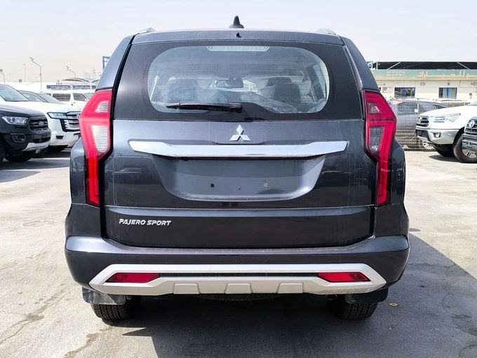 Новый Mitsubishi Pajero Sport III Рестайлинг, 3.0 л, 2025 в Шардже от Nour Alnukhba Motors Черный цвет. GCC | AUTO.AE