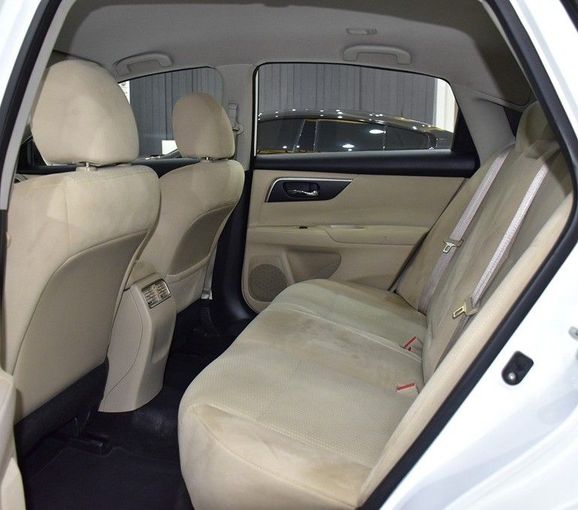 Подержанный Nissan Altima V (L33), 2.5 л, 2015 в Шардже от Honey Gidosha Used Cars Tr. Белый цвет.  | AUTO.AE