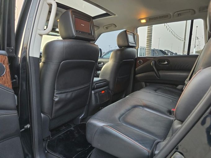 Подержанный Nissan Armada II, 5.6 л, 2017 в Шардже от Rebou Najd Used Cars Черный цвет. Американская | AUTO.AE
