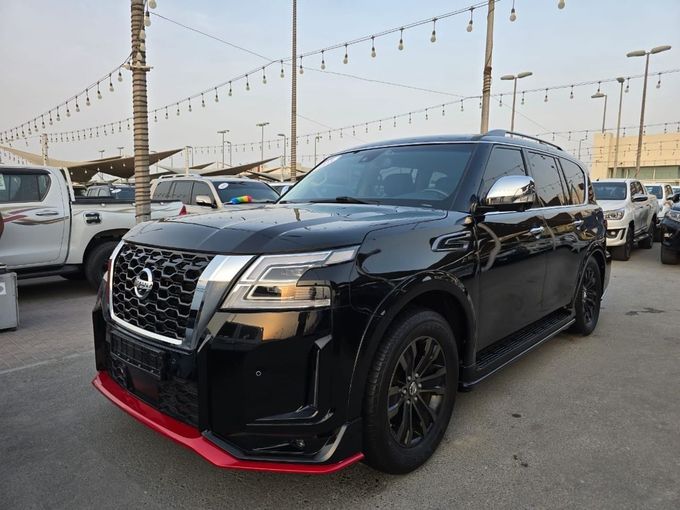 Подержанный Nissan Armada II, 5.6 л, 2017 в Шардже от Rebou Najd Used Cars Черный цвет. Американская | AUTO.AE