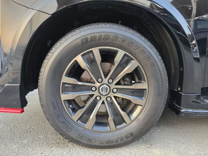 Подержанный Nissan Armada II, 5.6 л, 2017 в Шардже от Rebou Najd Used Cars Черный цвет. Американская | AUTO.AE