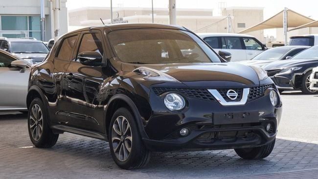 Подержанный Nissan Juke I Рестайлинг, 1.6 л, 2016 в Шардже от Abo Saif Черный цвет. GCC | AUTO.AE
