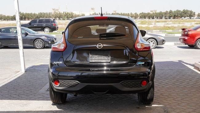 Подержанный Nissan Juke I Рестайлинг, 1.6 л, 2016 в Шардже от Abo Saif Черный цвет. GCC | AUTO.AE