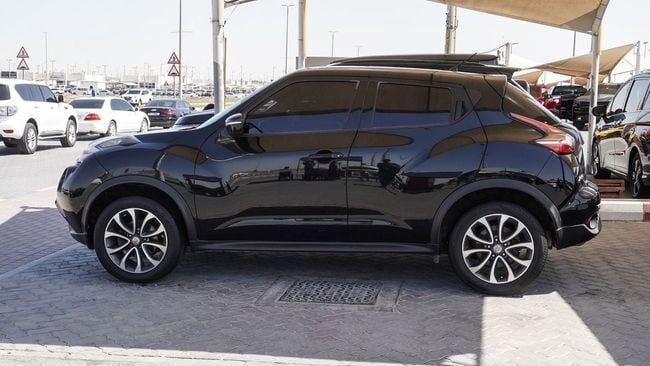 Подержанный Nissan Juke I Рестайлинг, 1.6 л, 2016 в Шардже от Abo Saif Черный цвет. GCC | AUTO.AE