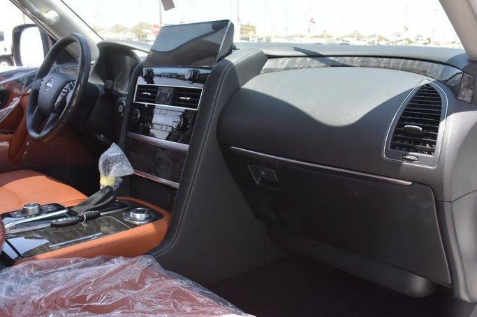 جديدة Nissan Patrol VII (Y63), 3.5 l, 2025 في في الشارقة من Alfaris Used Cars، اللون أبيض.  | AUTO.AE