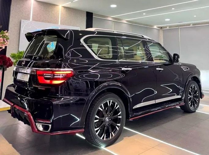 Used Nissan Patrol VI (Y62) Facelift, 5.6 l, 2015 in Sharjah by Ayoon Alhoot Motors, Black color. GCC Specs | AUTO.AE