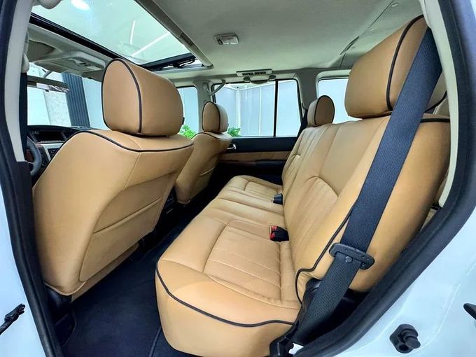 Used Nissan Patrol V (Y61) Facelift, 4.8 l, 2023 in Sharjah by Ayoon Alhoot Motors, White color. GCC Specs | AUTO.AE