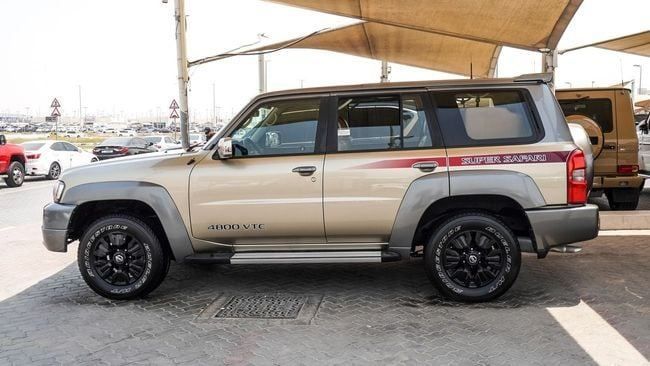 Подержанный Nissan Patrol V (Y61) Рестайлинг, 4.8 л, 2019 в Шардже от Abo Saif Золотистый цвет. GCC | AUTO.AE