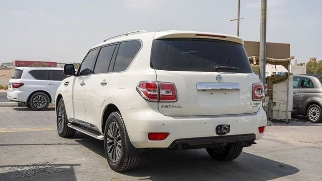 Used Nissan Patrol VI (Y62), 5.6 l, 2014 in Sharjah by Alnujoom Al Malakiah Used Cars, White color. GCC Specs | AUTO.AE