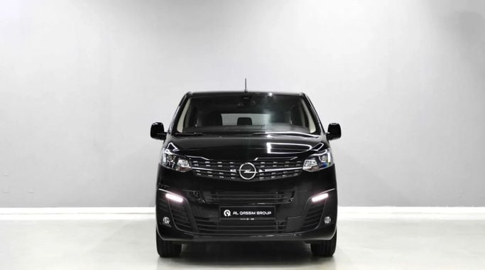 Новый Opel Zafira Life I, 2.0 л, 2024 в Шардже от Al Qassem Cars Trading Черный цвет. GCC | AUTO.AE