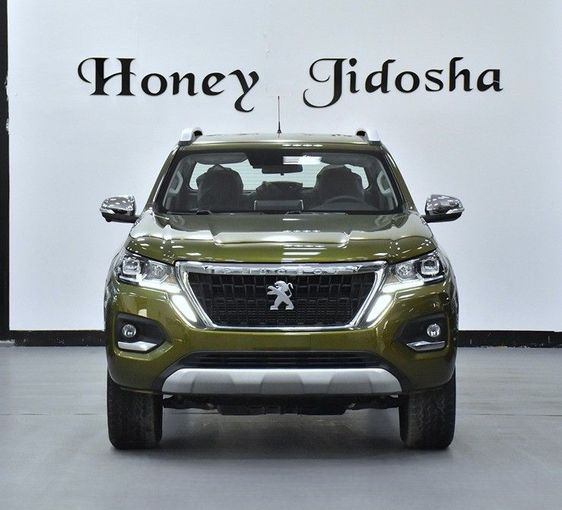 Новый Peugeot Landtrek, 2.4 л, 2023 в Шардже от Honey Gidosha Used Cars Tr. Зеленый цвет.  | AUTO.AE