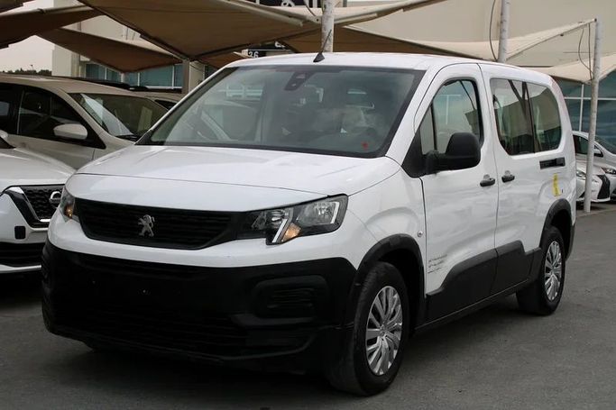 New Peugeot Rifter I, 1.5 l, 2022 in Sharjah by Sama alsaadah Cars, White color. GCC Specs | AUTO.AE