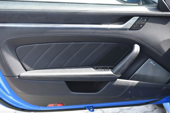 مستعملة Porsche 911 Turbo VIII (992), 3.7 l, 2023 في في الشارقة من Alfaris Used Cars، اللون أزرق.  | AUTO.AE