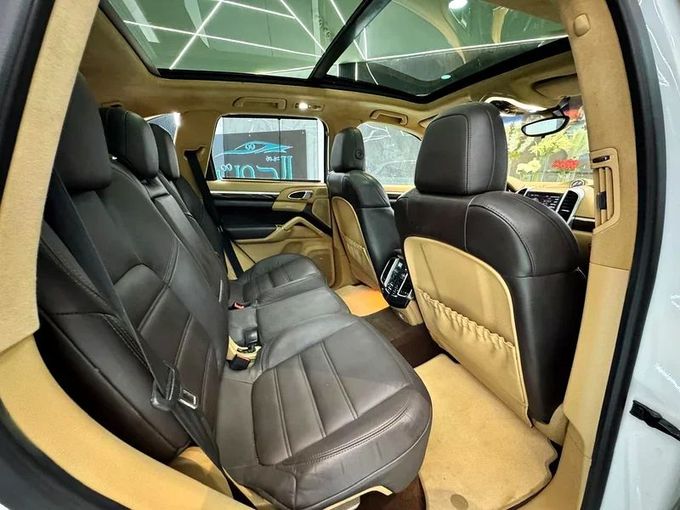 Used Porsche Cayenne GTS II Facelift (958), 3.6 l, 2014 in Sharjah by Ayoon Alhoot Motors, White color. GCC Specs | AUTO.AE