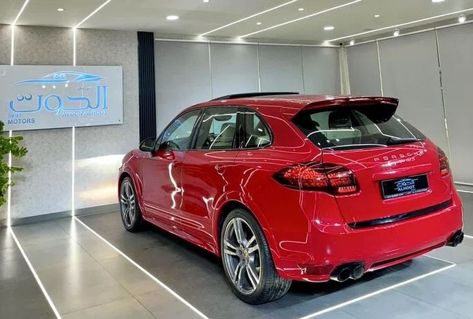 Used Porsche Cayenne GTS II Facelift (958), 3.6 l, 2014 in Sharjah by Ayoon Alhoot Motors, Red color. GCC Specs | AUTO.AE