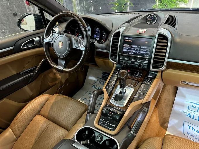 Used Porsche Cayenne GTS II Facelift (958), 3.6 l, 2014 in Sharjah by Ayoon Alhoot Motors, Black color. GCC Specs | AUTO.AE