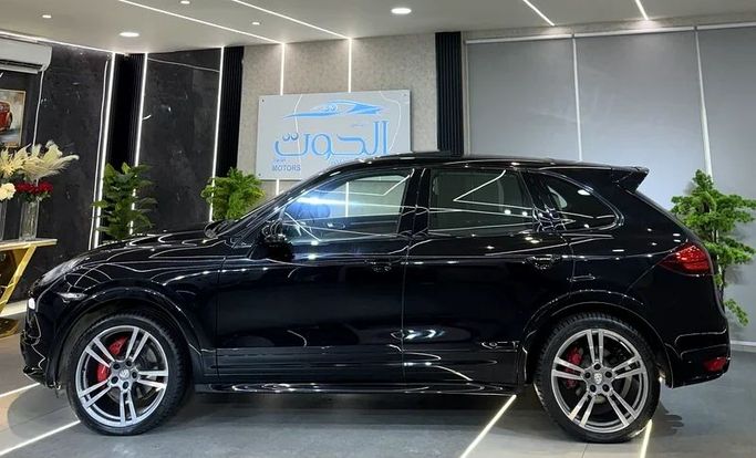 Used Porsche Cayenne GTS II Facelift (958), 3.6 l, 2014 in Sharjah by Ayoon Alhoot Motors, Black color. GCC Specs | AUTO.AE