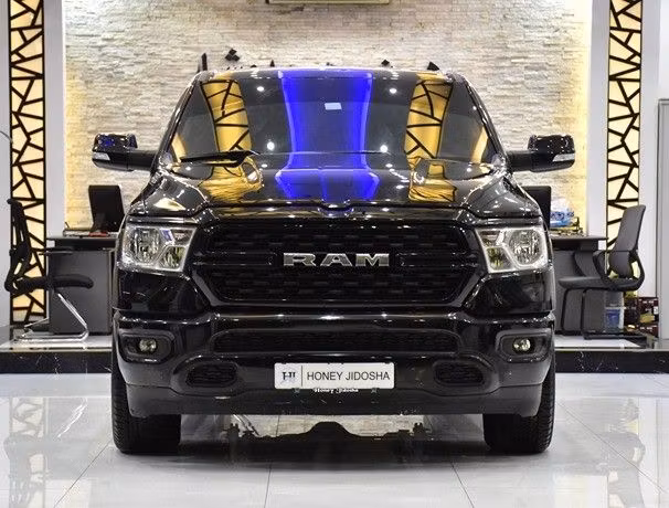 Used RAM 1500 Crew Cab eTorque V, 5.7 l, 2022 in Sharjah by Honey Gidosha Used Cars Tr., Black color.  | AUTO.AE