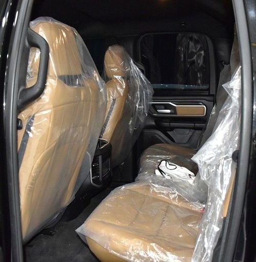 Used RAM 1500 Crew Cab eTorque V, 5.7 l, 2022 in Sharjah by Honey Gidosha Used Cars Tr., Black color.  | AUTO.AE
