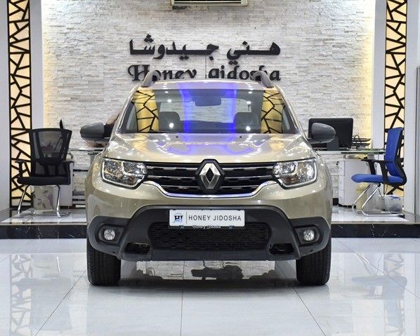 Подержанный Renault Duster I Рестайлинг, 2.0 л, 2019 в Шардже от Honey Gidosha Used Cars Tr. Бежевый цвет. GCC | AUTO.AE