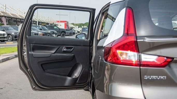 New Suzuki Ertiga II Facelift, 1.5 l, 2023 in Sharjah by Nour Alnukhba Motors, Brown color. Other | AUTO.AE