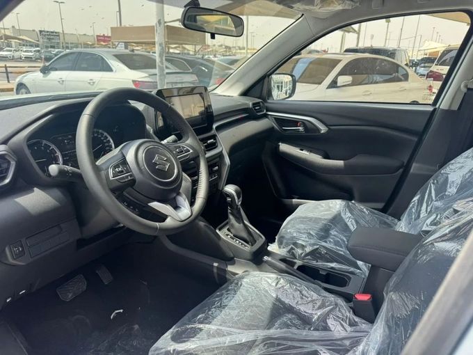 New Suzuki Grand Vitara III, 1.5 l, 2025 in Sharjah by Nour Alnukhba Motors, Silver color. GCC Specs | AUTO.AE