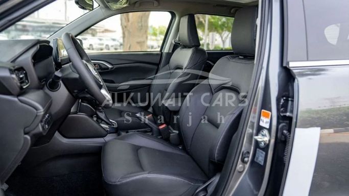 Новый Suzuki Grand Vitara III, 1.5 л, 2024 в Шардже от Nour Alnukhba Motors Серебристый цвет. GCC | AUTO.AE