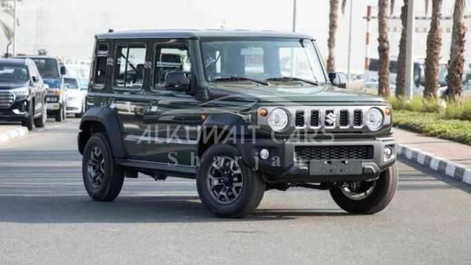 Новый Suzuki Jimny IV, 1.5 л, 2024 в Шардже от Nour Alnukhba Motors Зеленый цвет. Other | AUTO.AE