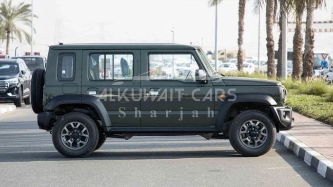 Новый Suzuki Jimny IV, 1.5 л, 2024 в Шардже от Nour Alnukhba Motors Зеленый цвет. Other | AUTO.AE