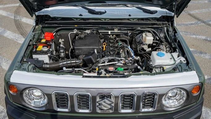 Новый Suzuki Jimny IV, 1.5 л, 2024 в Шардже от Nour Alnukhba Motors Зеленый цвет. Other | AUTO.AE